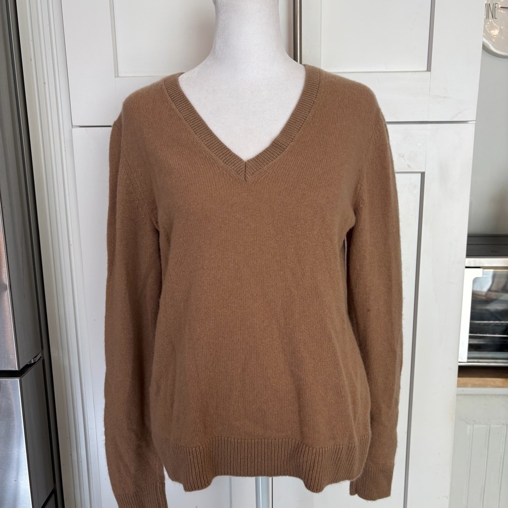 Theory 100% Cashmere V Neck Sweater Large Camel Tan Pullover
